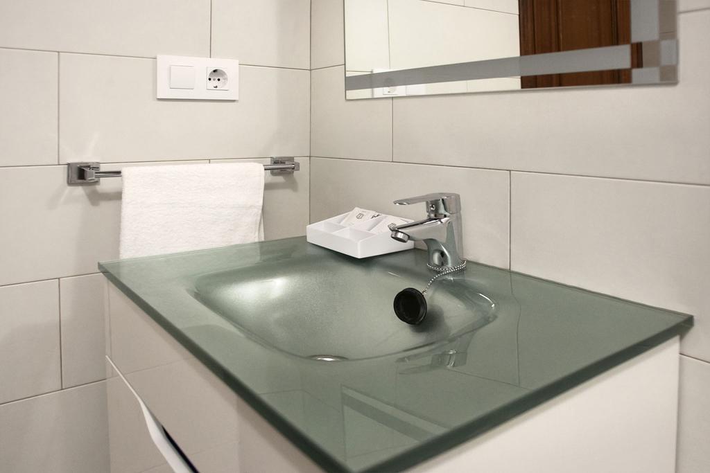 Hostal Crisol Ла-Корунья Экстерьер фото