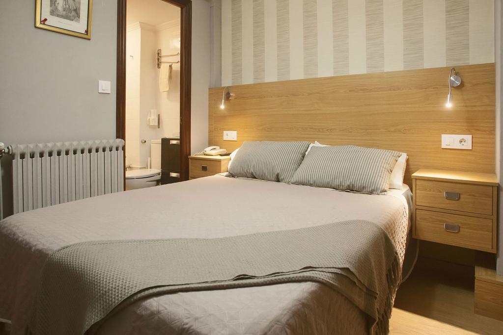 Hostal Crisol Ла-Корунья Экстерьер фото